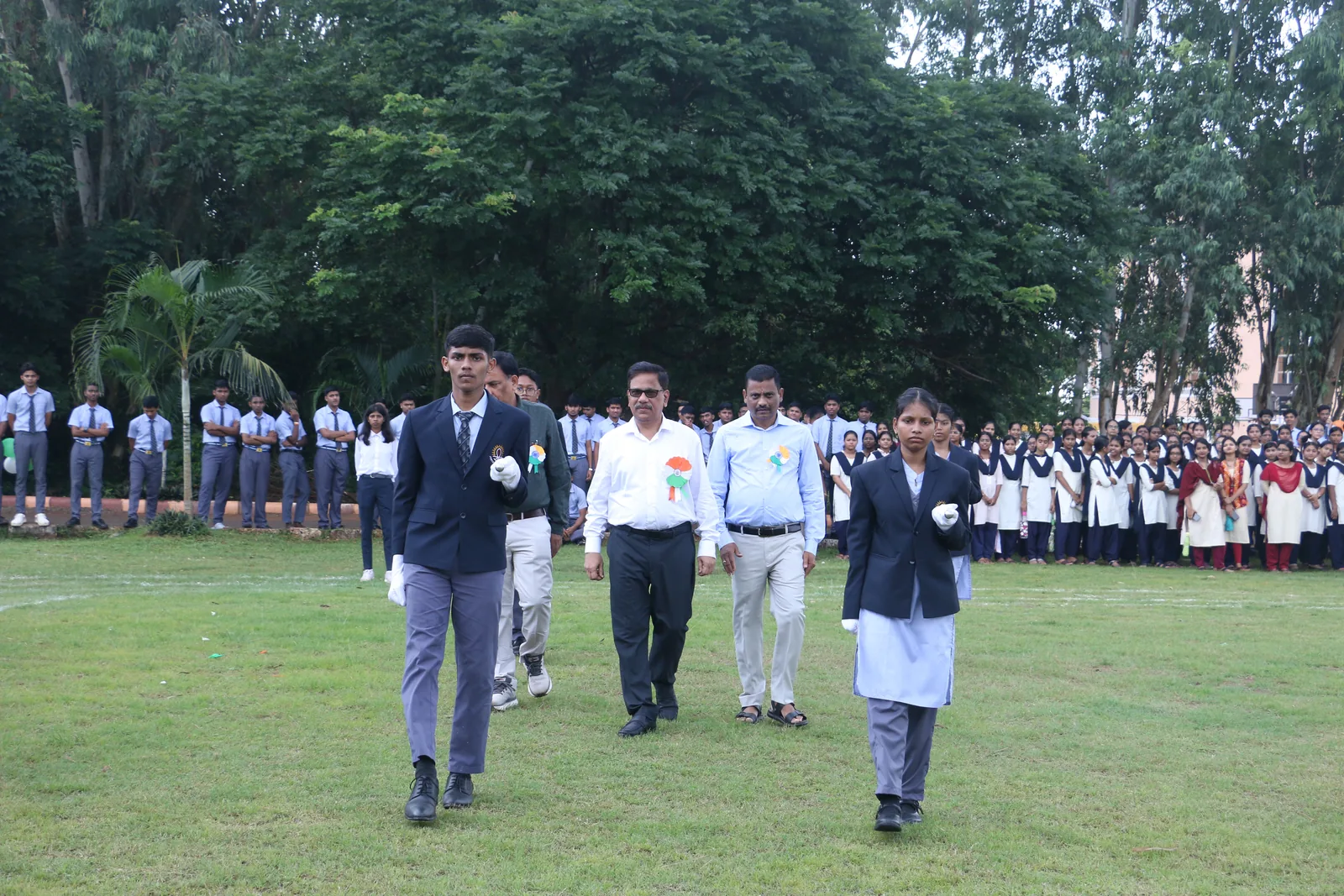 Student contingents and parade commander leading the national parade.